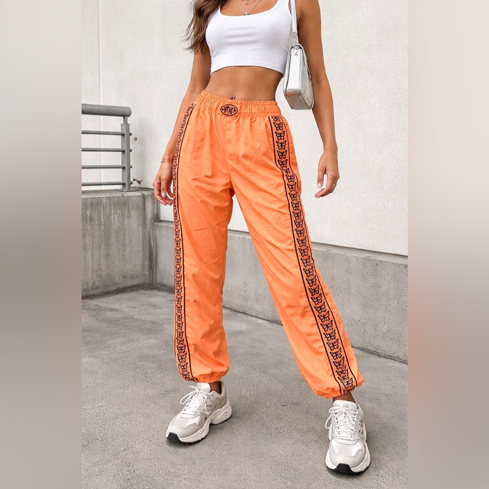 Petals by Petals & Peacock Peach Nylon Track Pants M | Y2K Butterfly Windbreaker